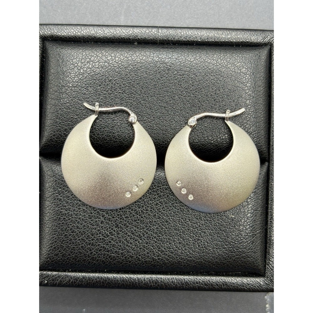 NewCondition Modernist Sterling Silver Genuine Diamond Disc Hoop Earrings 6 Gram